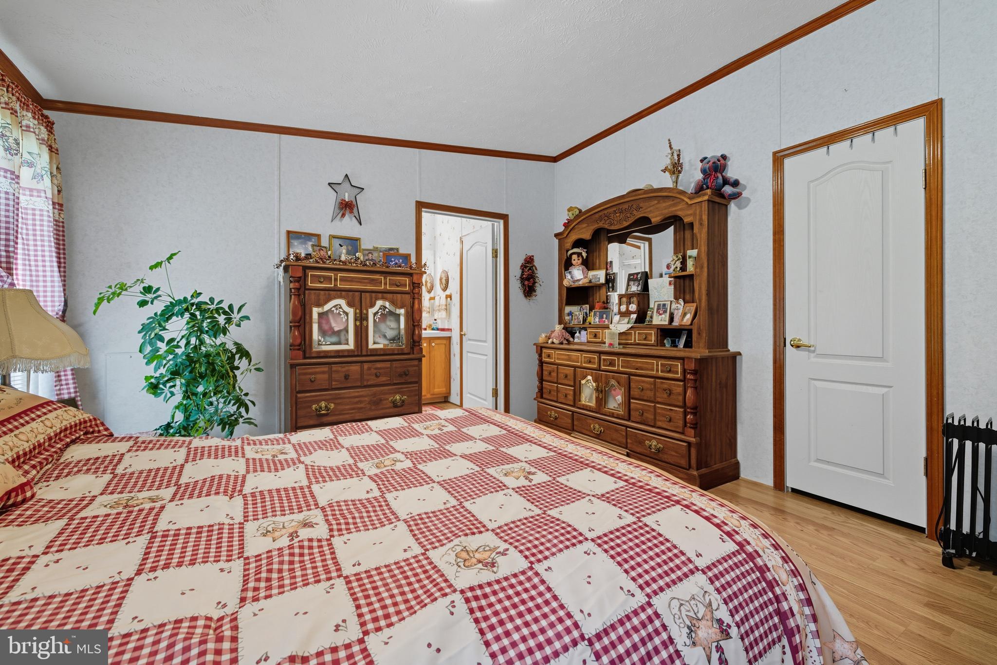 287 MOCKINGBIRD LANE