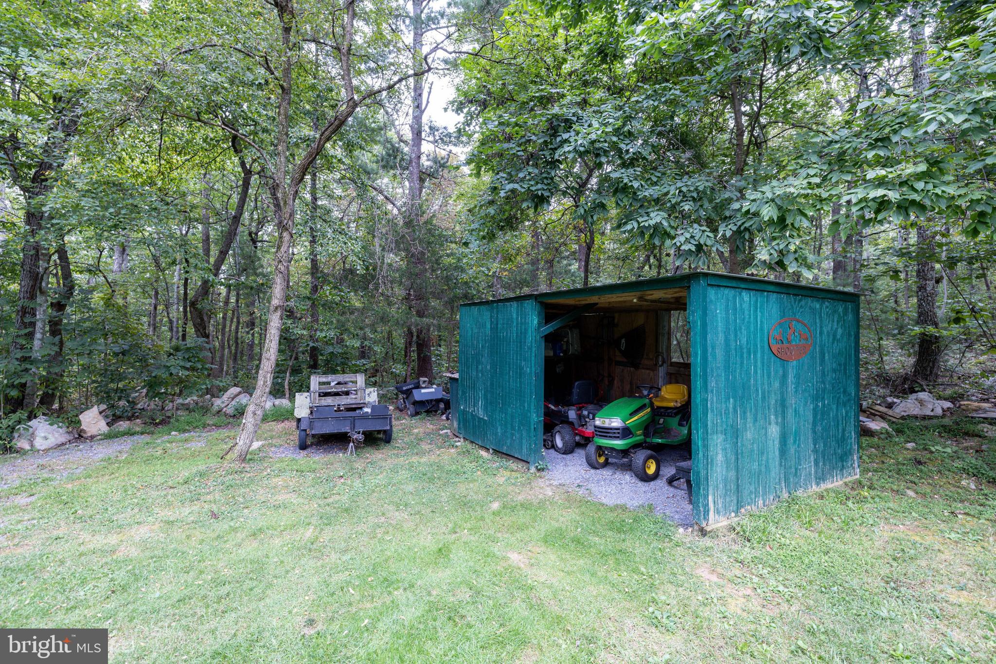 287 MOCKINGBIRD LANE