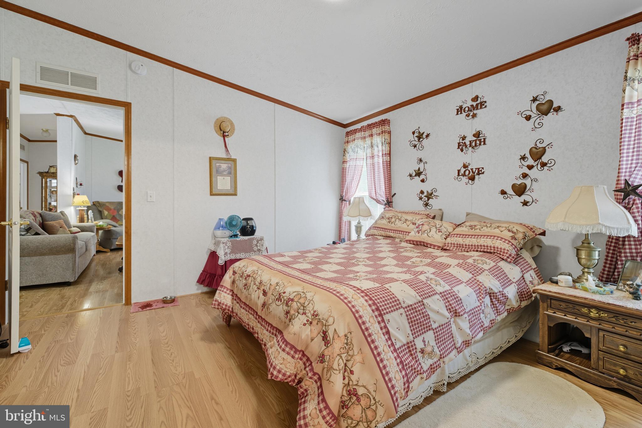 287 MOCKINGBIRD LANE