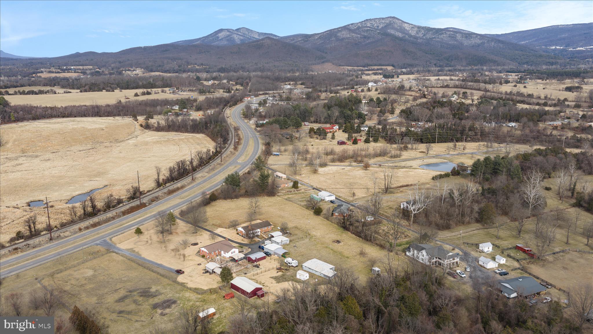 1596 US HIGHWAY 211 E BSN