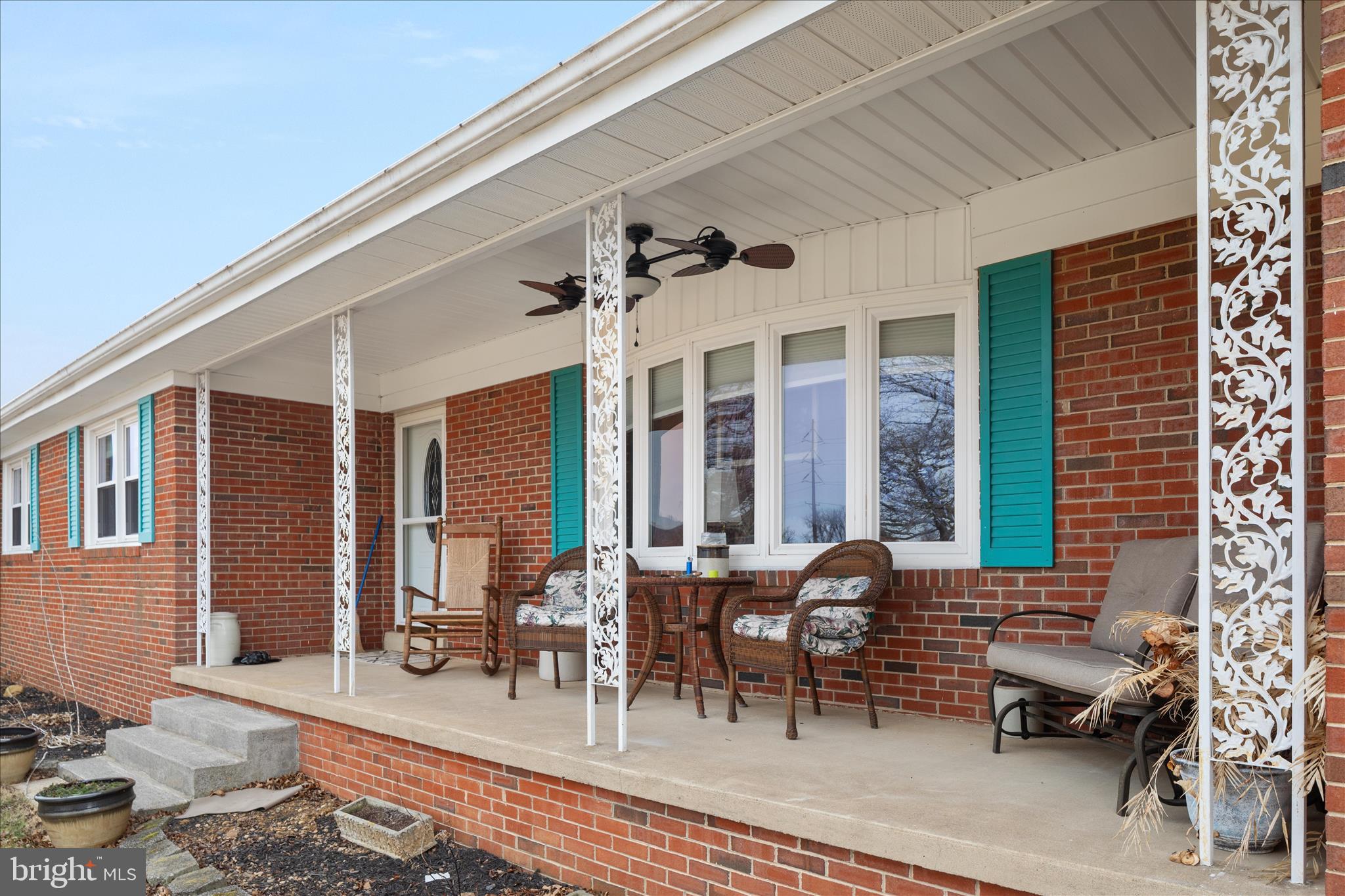 1596 US HIGHWAY 211 E BSN