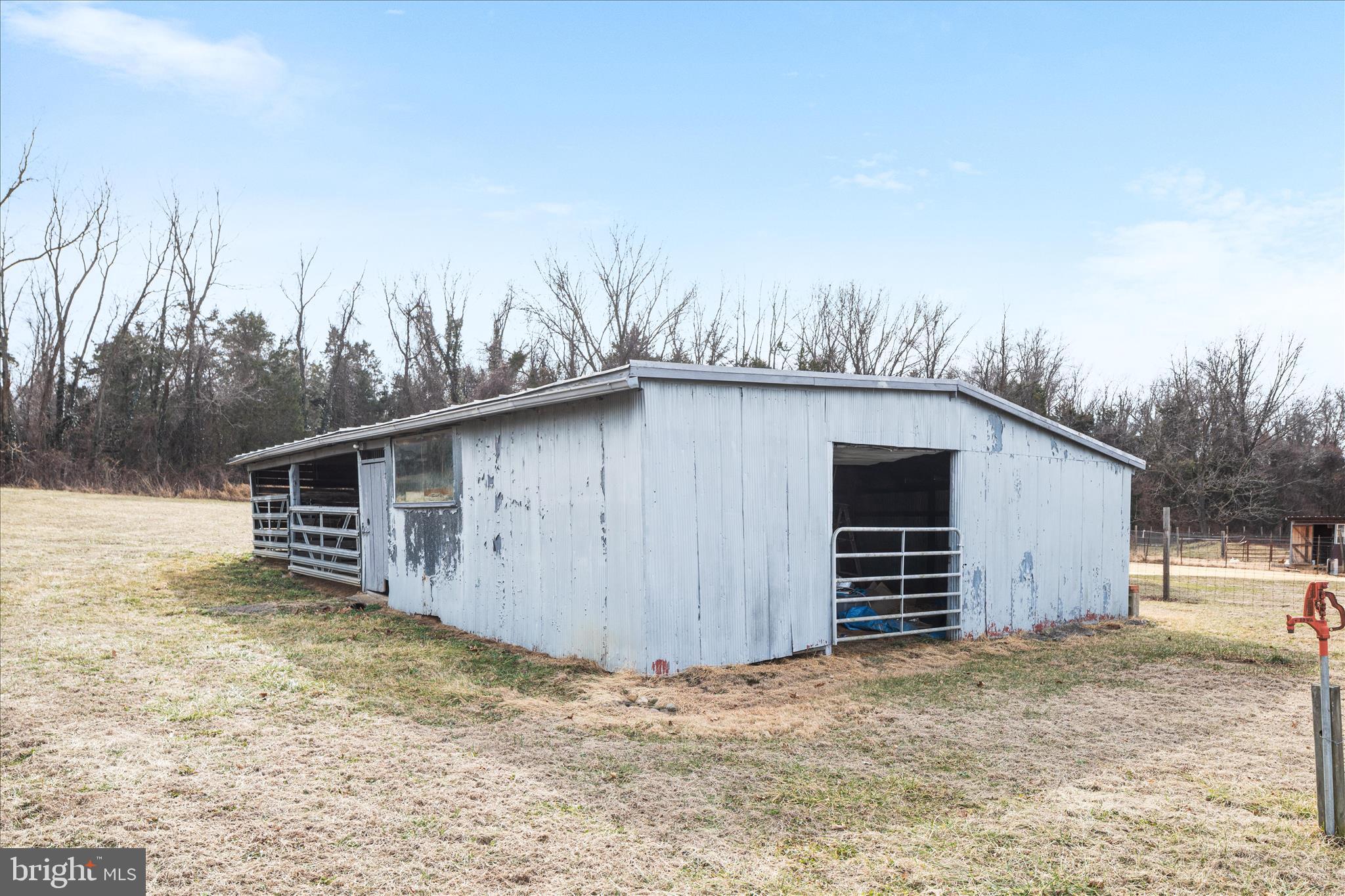 1596 US HIGHWAY 211 E BSN