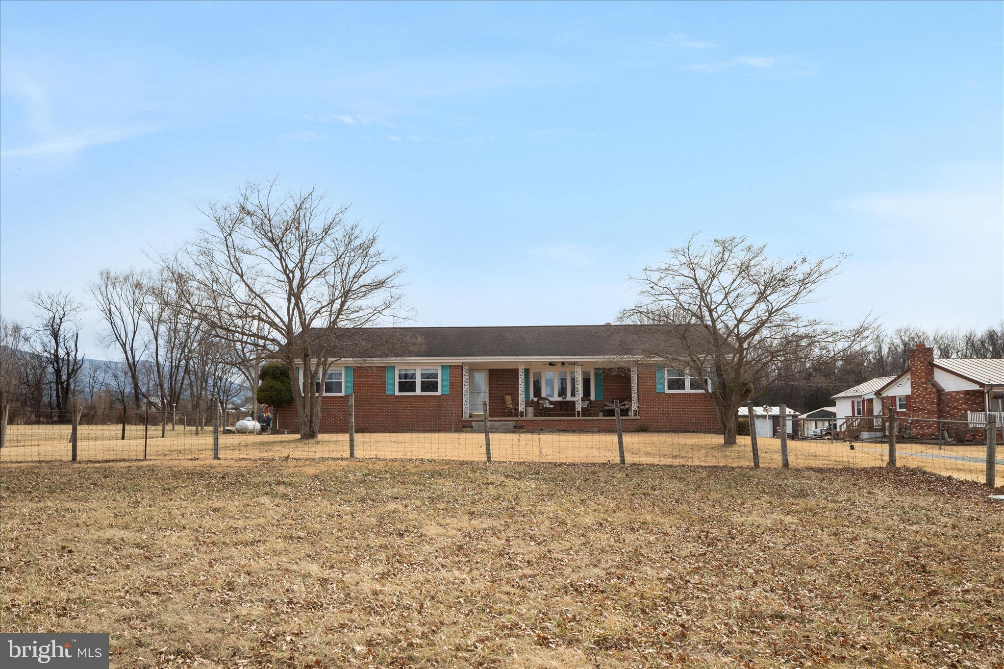 1596 US HIGHWAY 211 E BSN