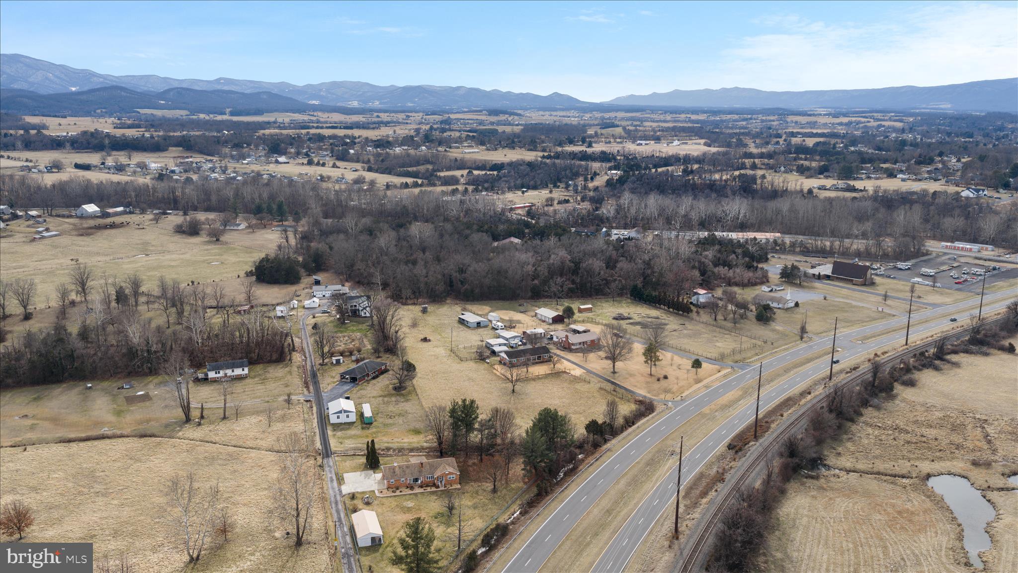 1596 US HIGHWAY 211 E BSN