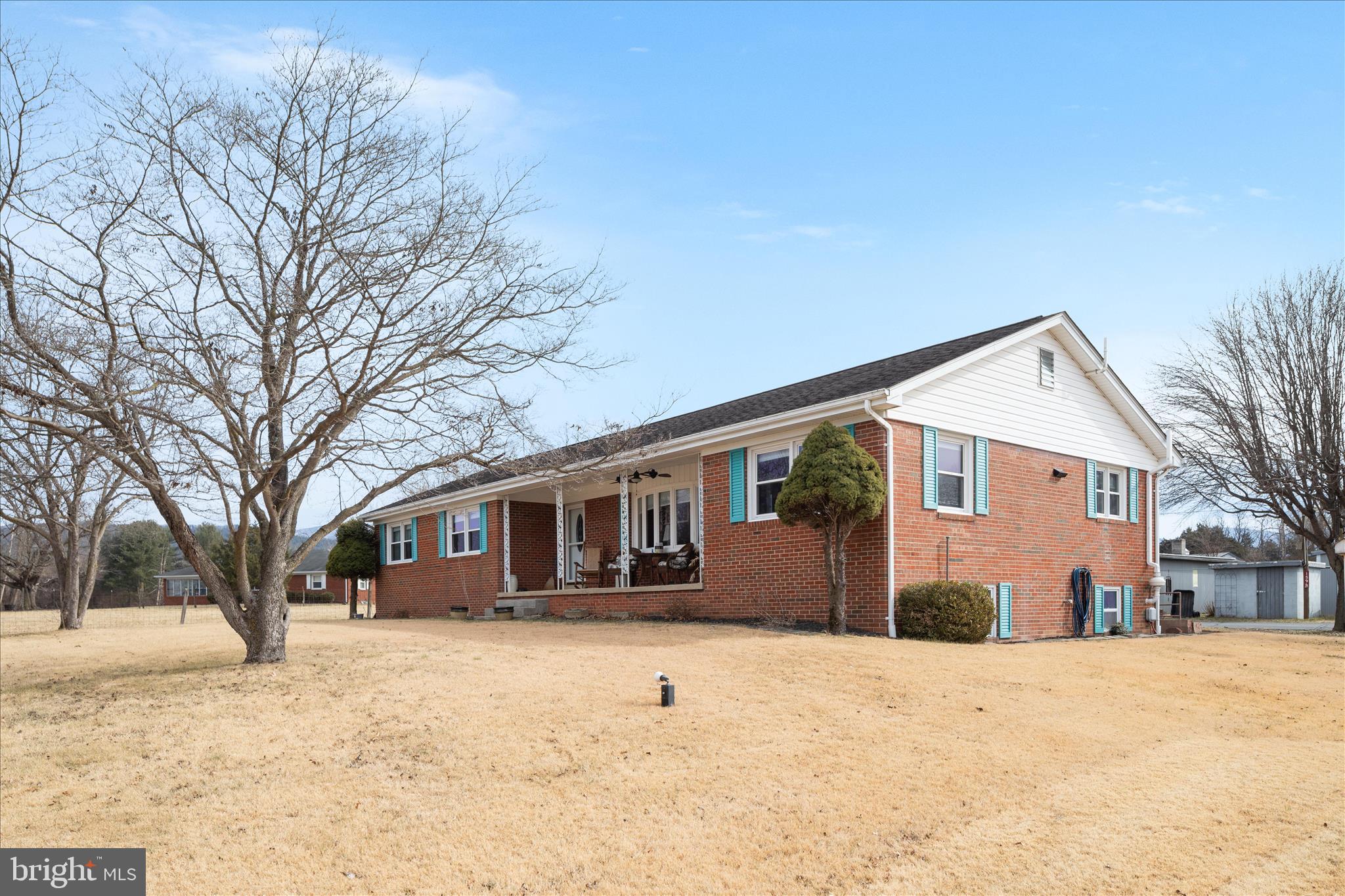 1596 US HIGHWAY 211 E BSN