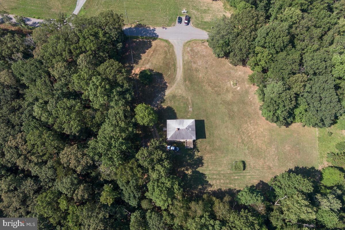 8929 Burwell ROAD