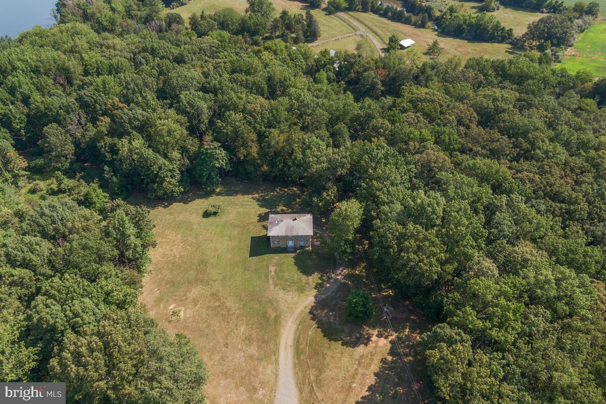 8929 Burwell ROAD