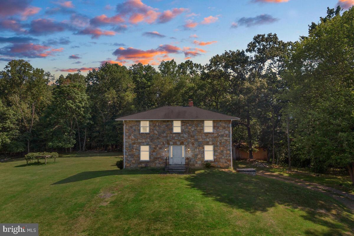 8929 Burwell ROAD