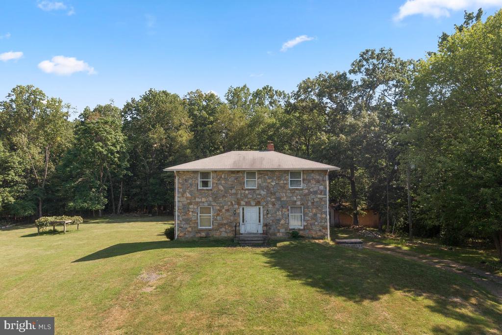 8929 Burwell ROAD