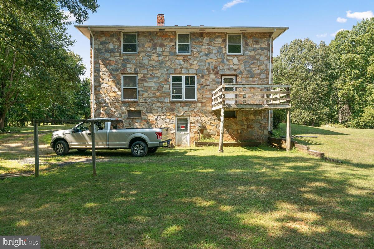 8929 Burwell ROAD