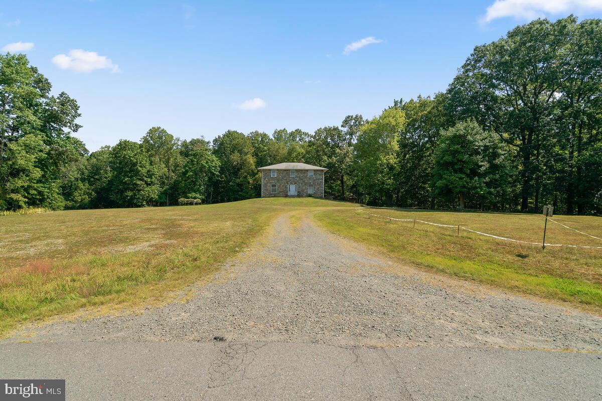 8929 Burwell ROAD