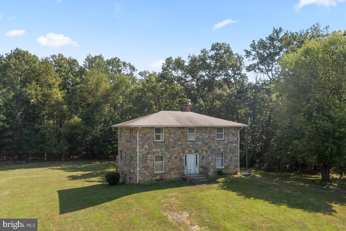 8929 Burwell ROAD
