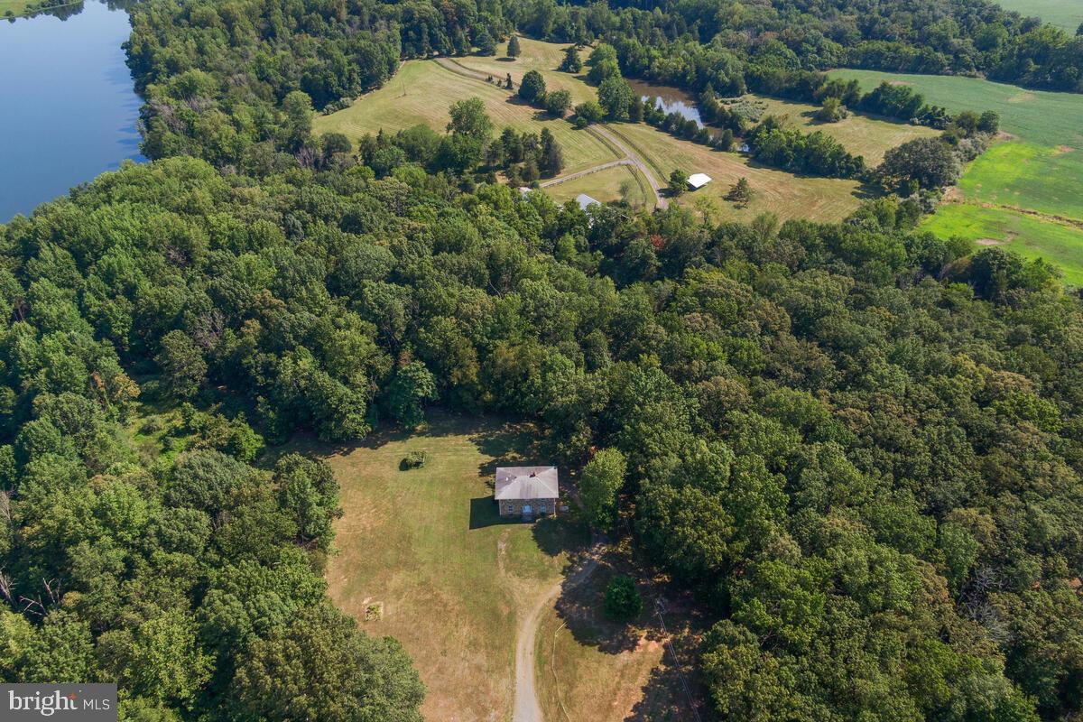 8929 Burwell ROAD