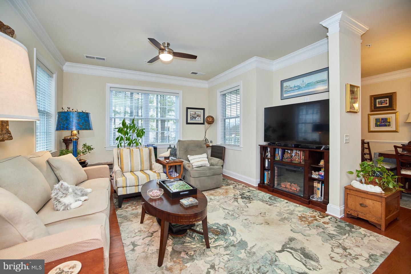 15211 Royal Crest DRIVE Unit: 201