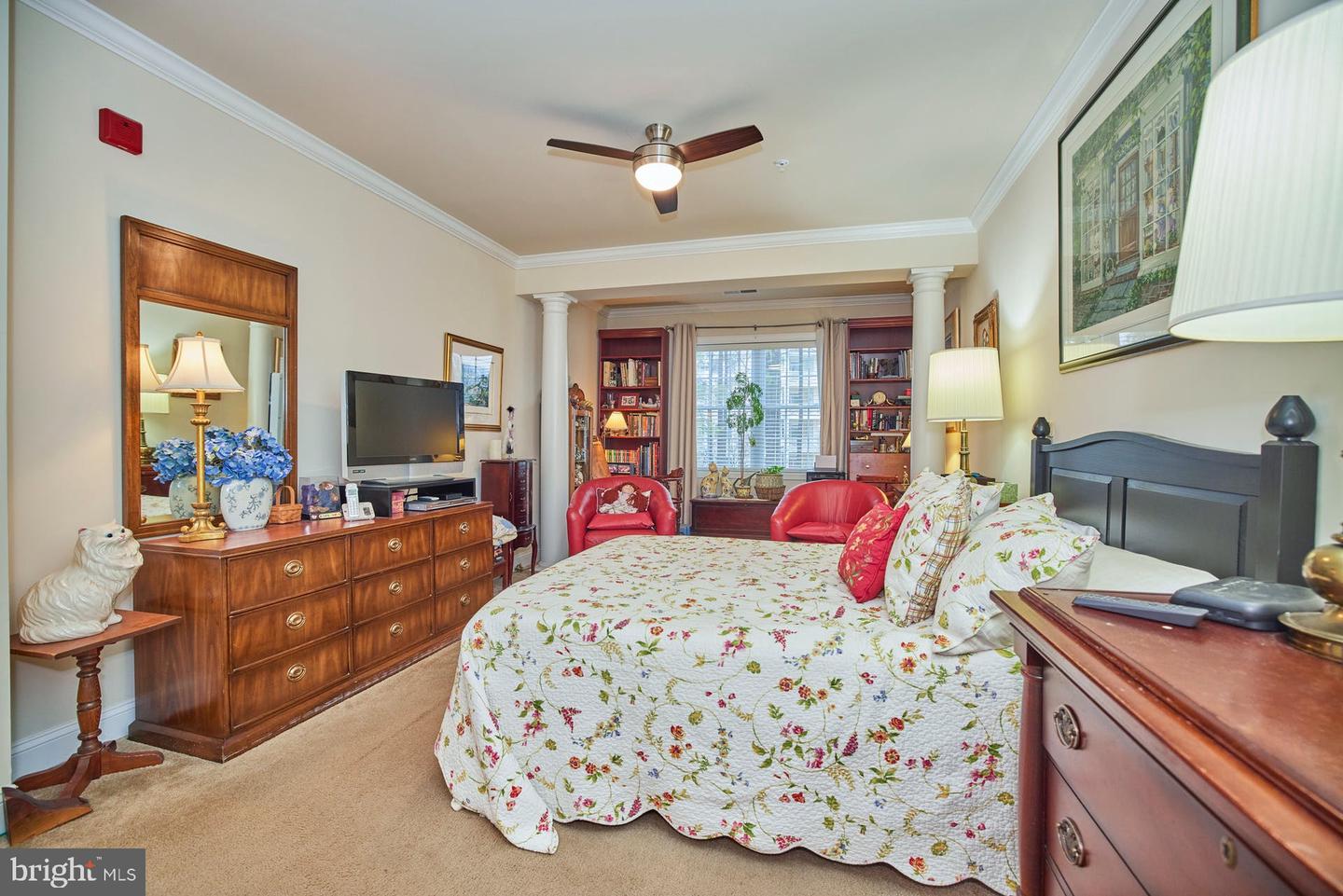 15211 Royal Crest DRIVE Unit: 201