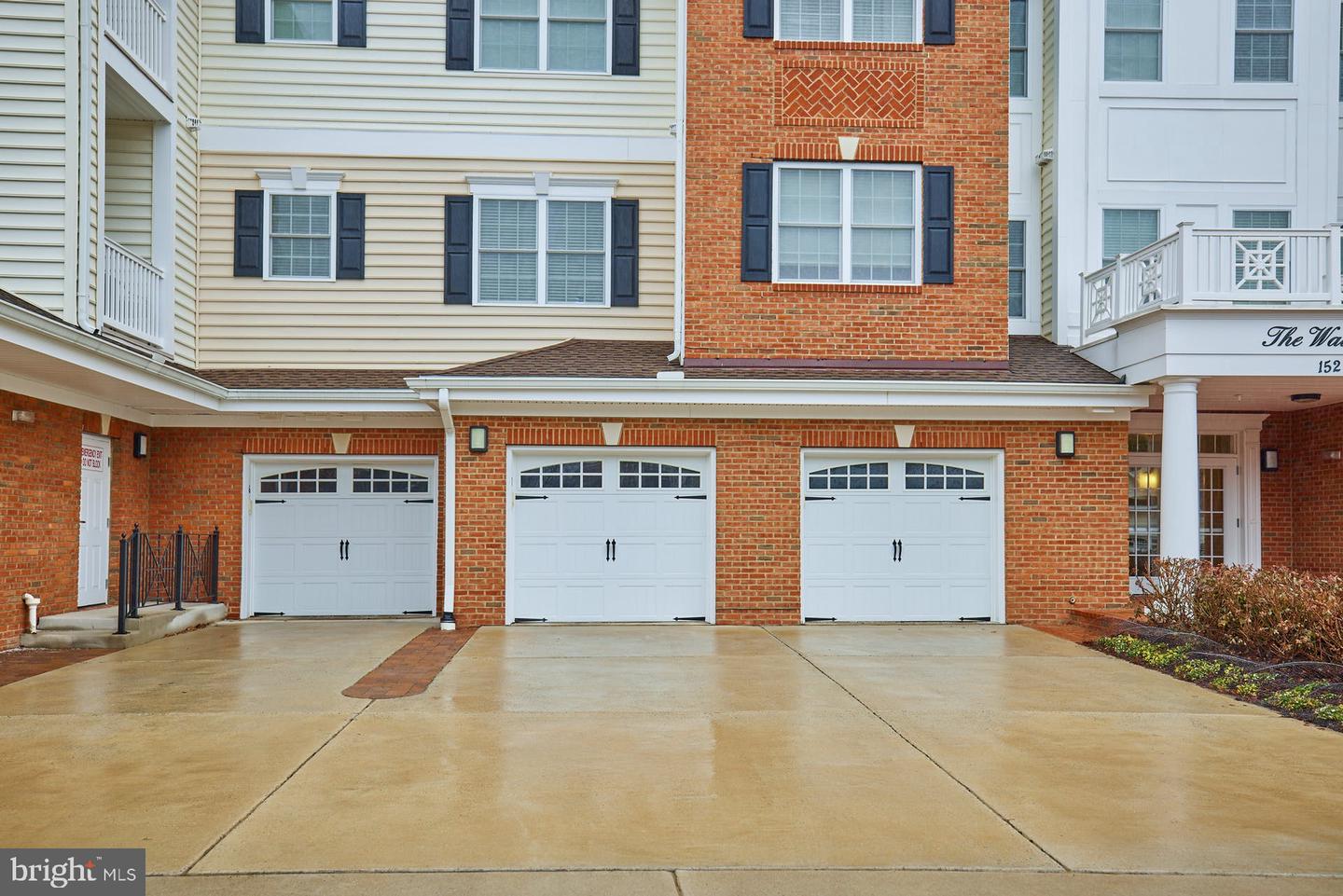 15211 Royal Crest DRIVE Unit: 201