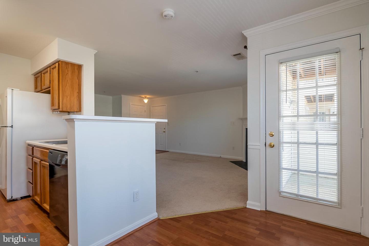 11010 Koman CIRCLE Unit: 201