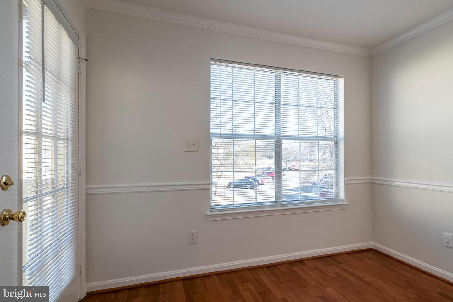 11010 Koman CIRCLE Unit: 201
