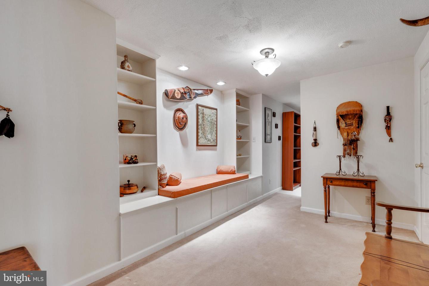 16607 Accolon COURT