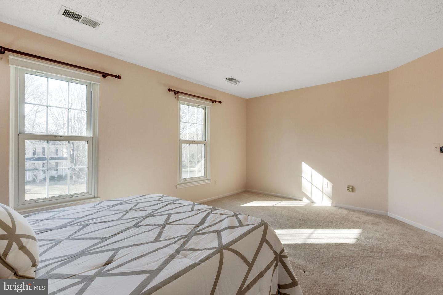 16607 Accolon COURT