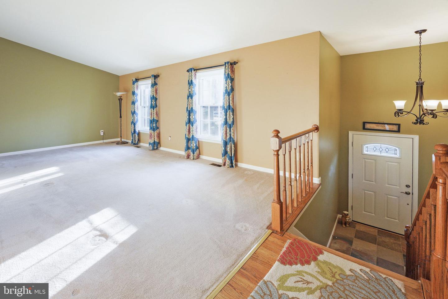 5368 Wade LANE