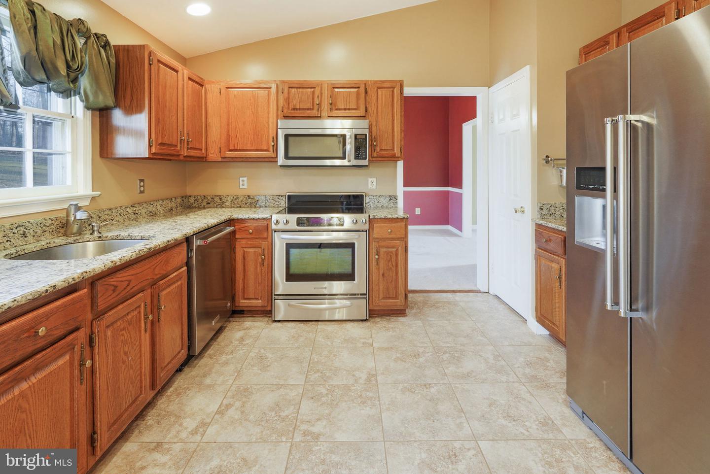 5368 Wade LANE