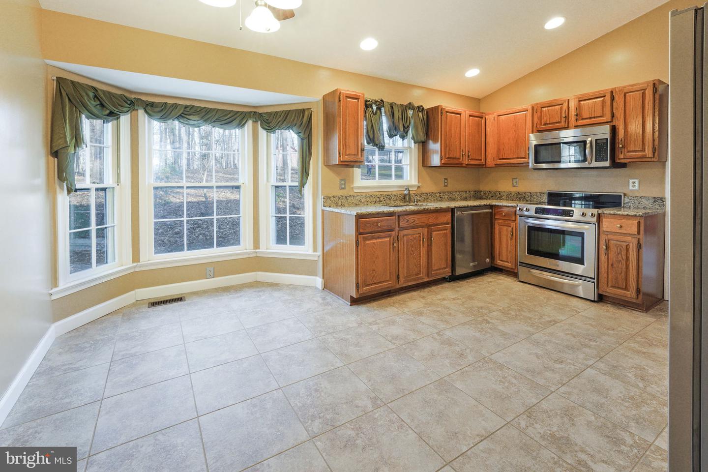 5368 Wade LANE