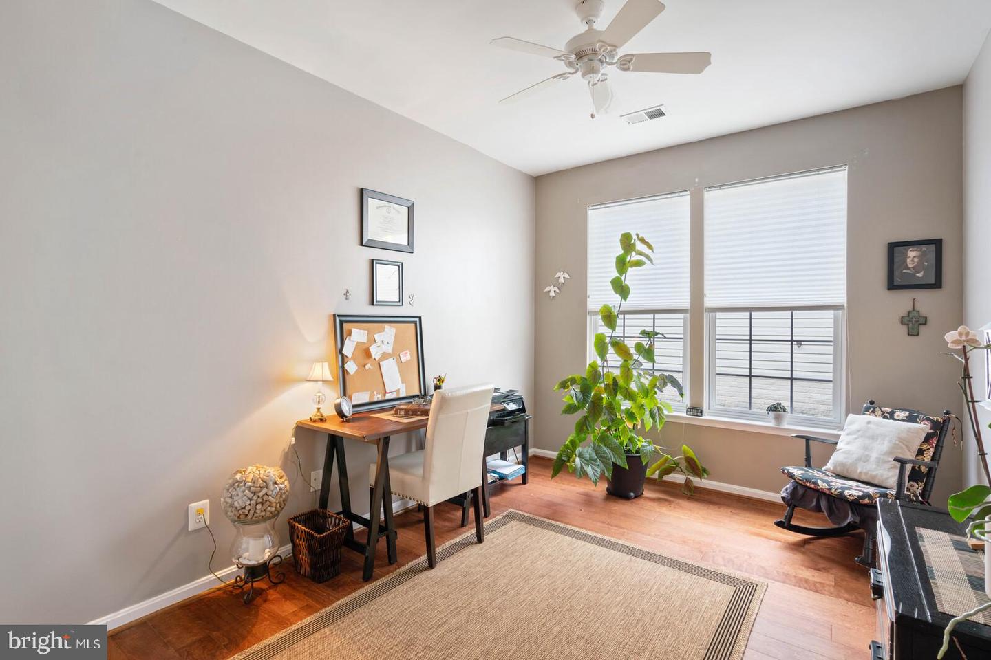 3932 Solstice LANE