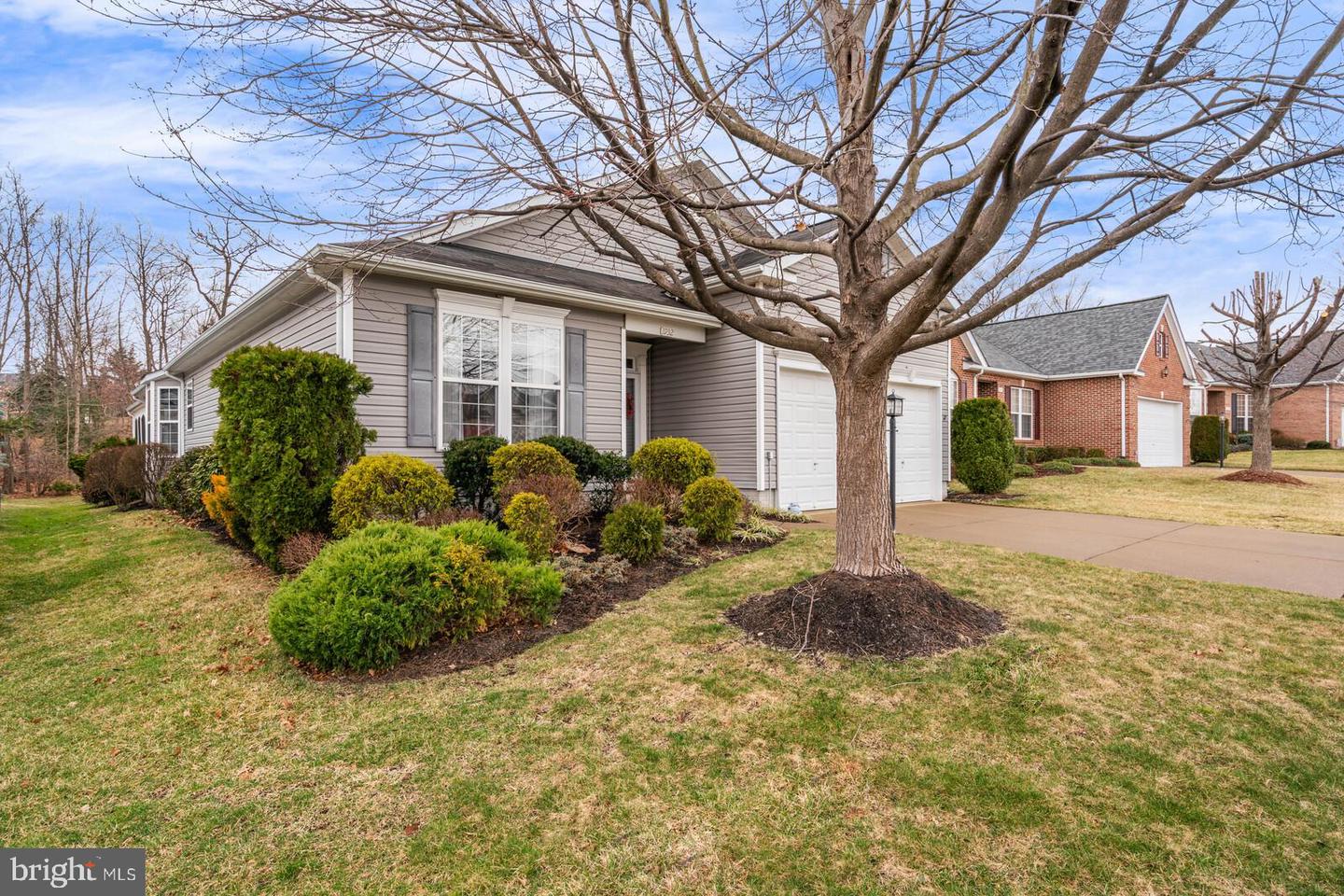 3932 Solstice LANE