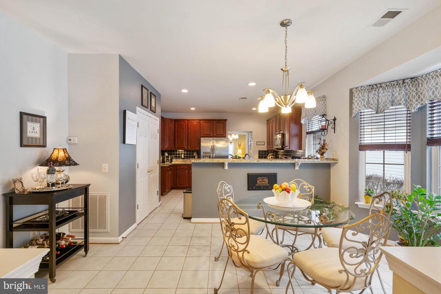 3932 Solstice LANE