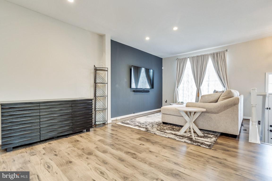 9743 Cheshire Ridge CIRCLE