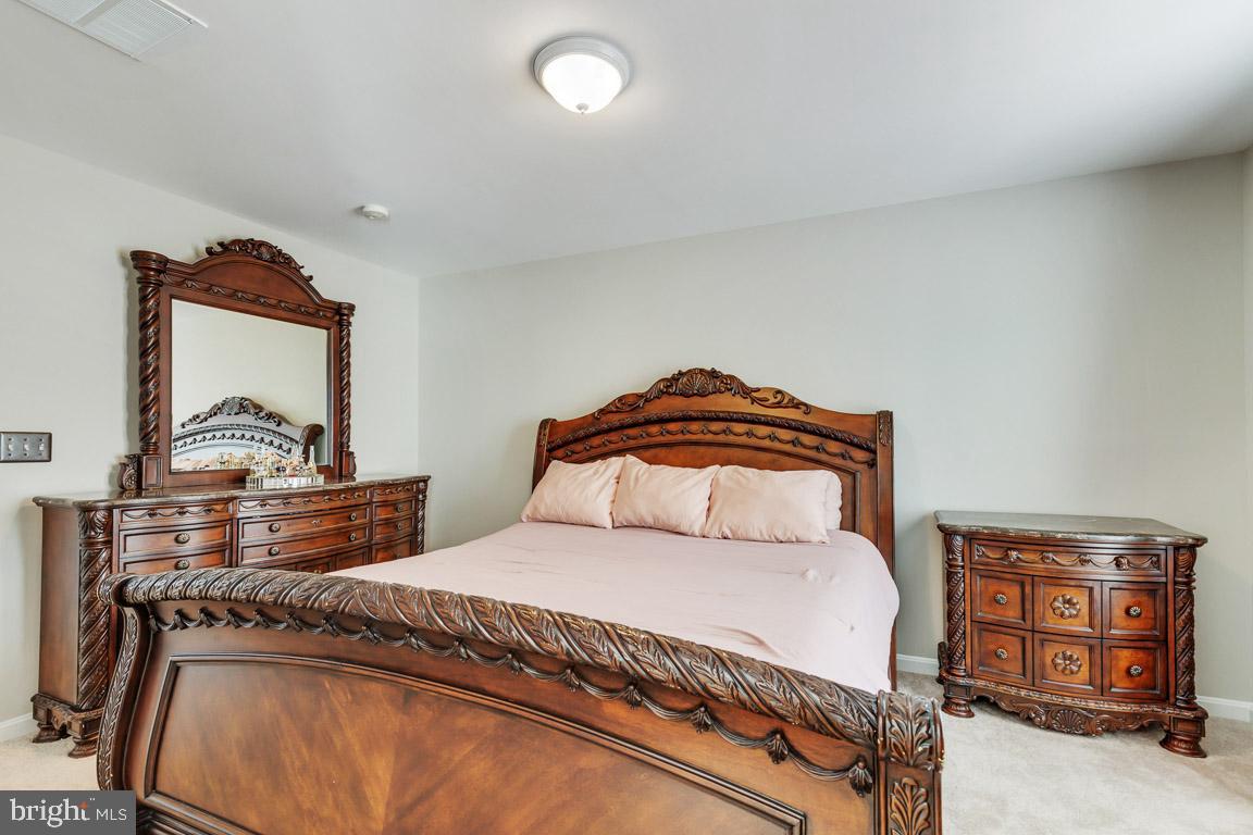 9743 Cheshire Ridge CIRCLE