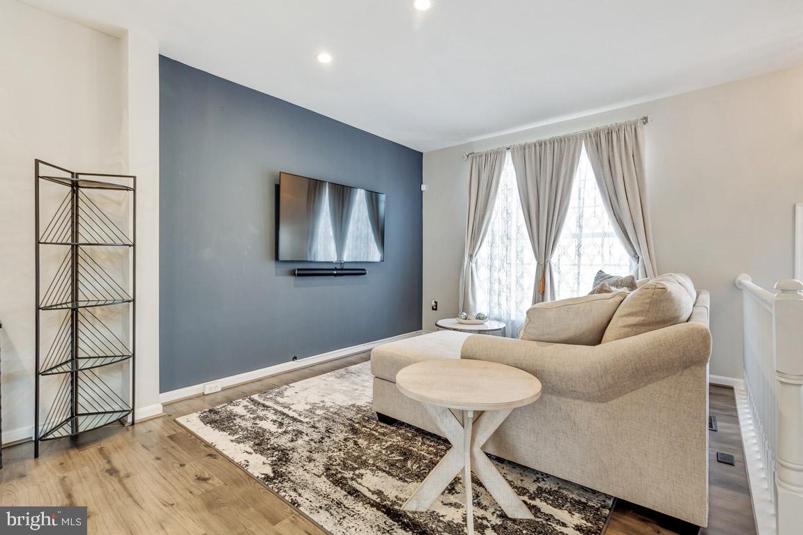 9743 Cheshire Ridge CIRCLE