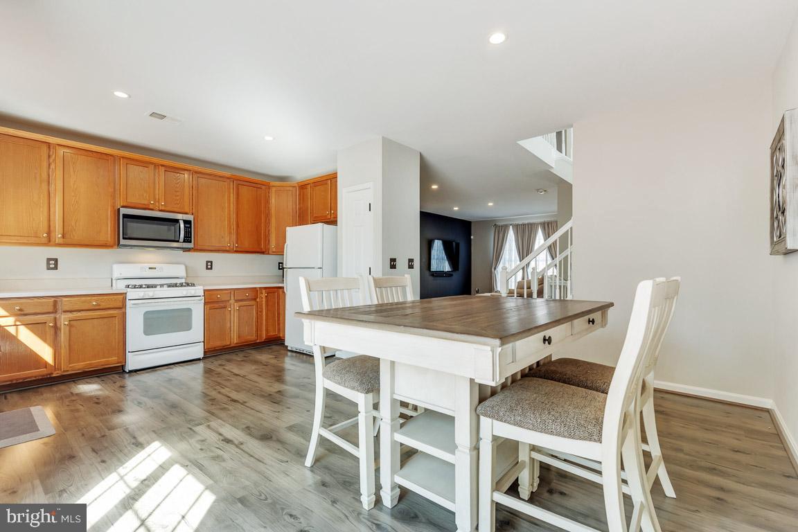 9743 Cheshire Ridge CIRCLE