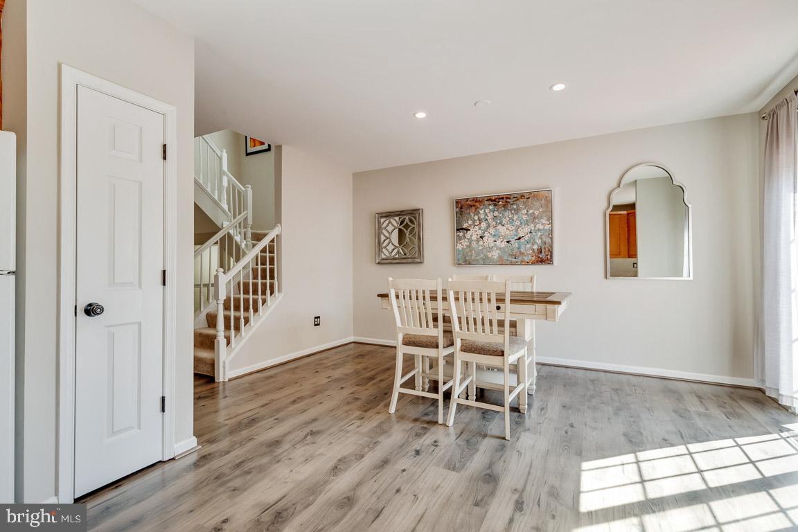 9743 Cheshire Ridge CIRCLE