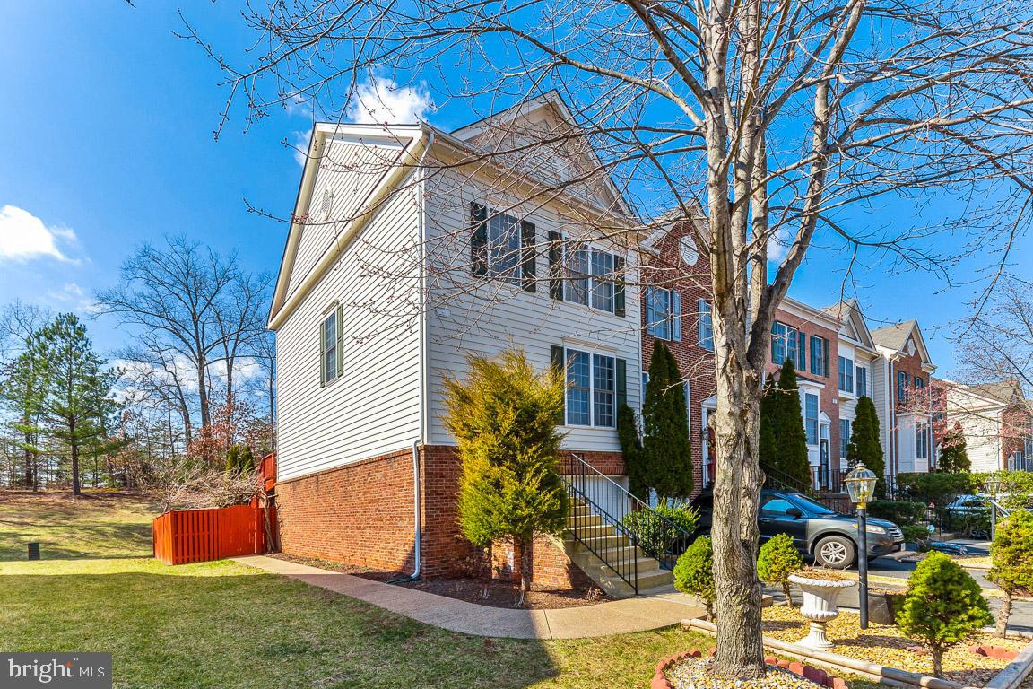 9743 Cheshire Ridge CIRCLE