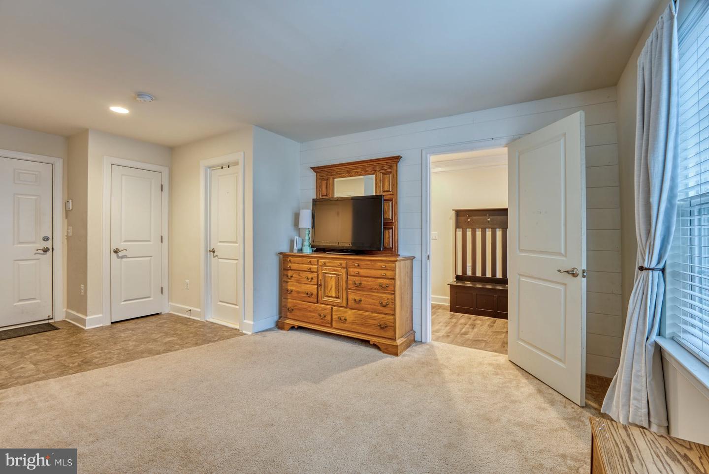 13826 Litespeed WAY