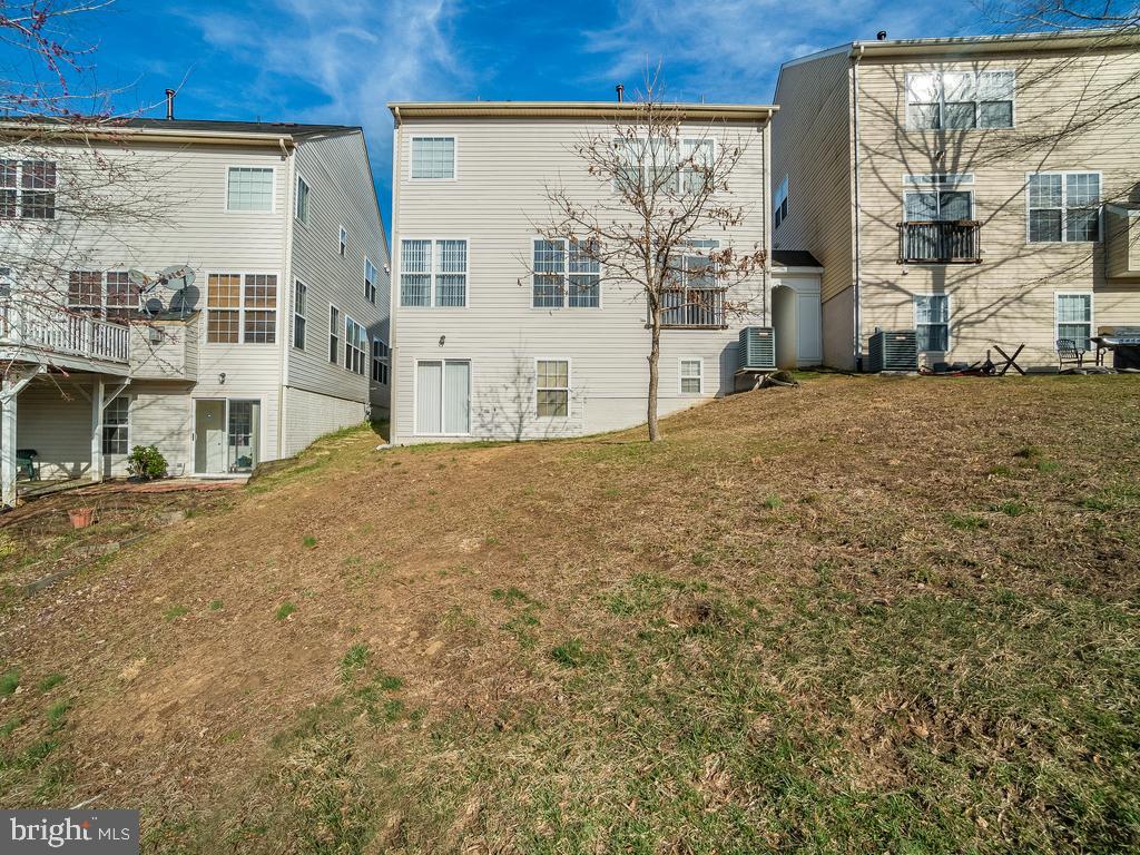 15436 Leeds Hill WAY
