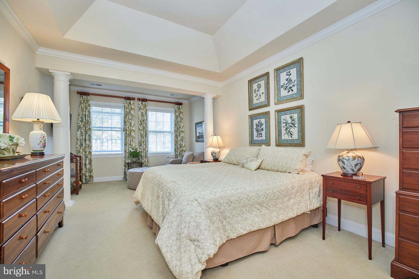 15211 Royal Crest DRIVE Unit: 402