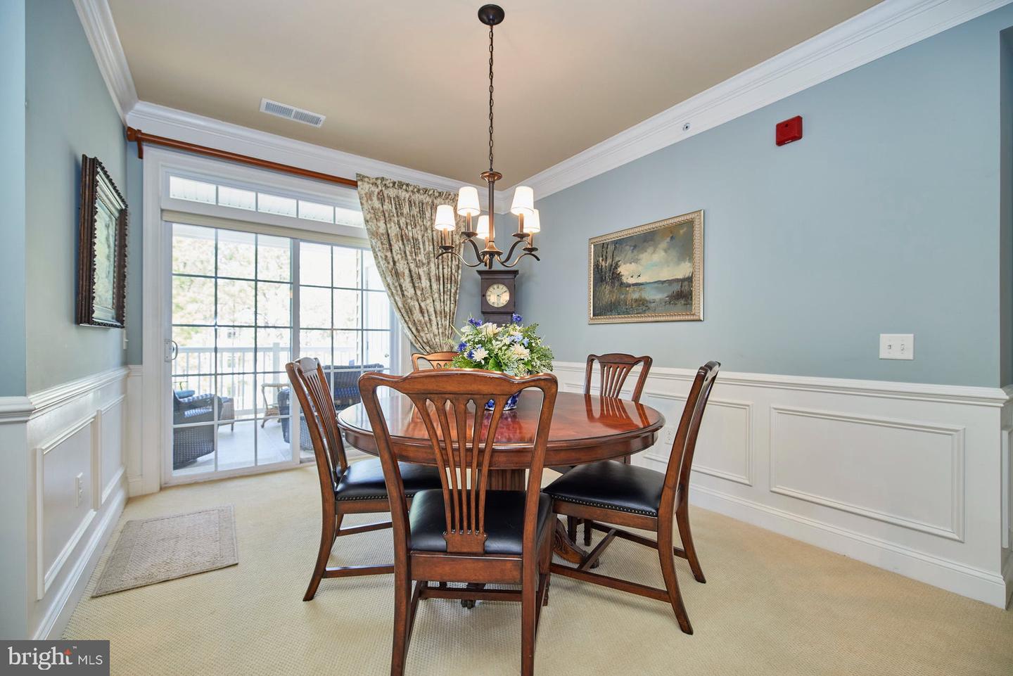 15211 Royal Crest DRIVE Unit: 402