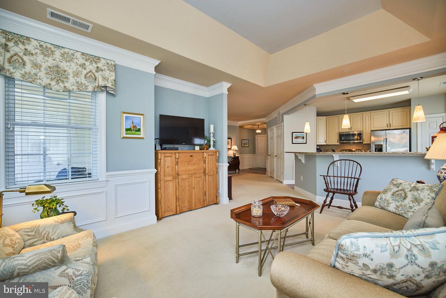 15211 Royal Crest DRIVE Unit: 402