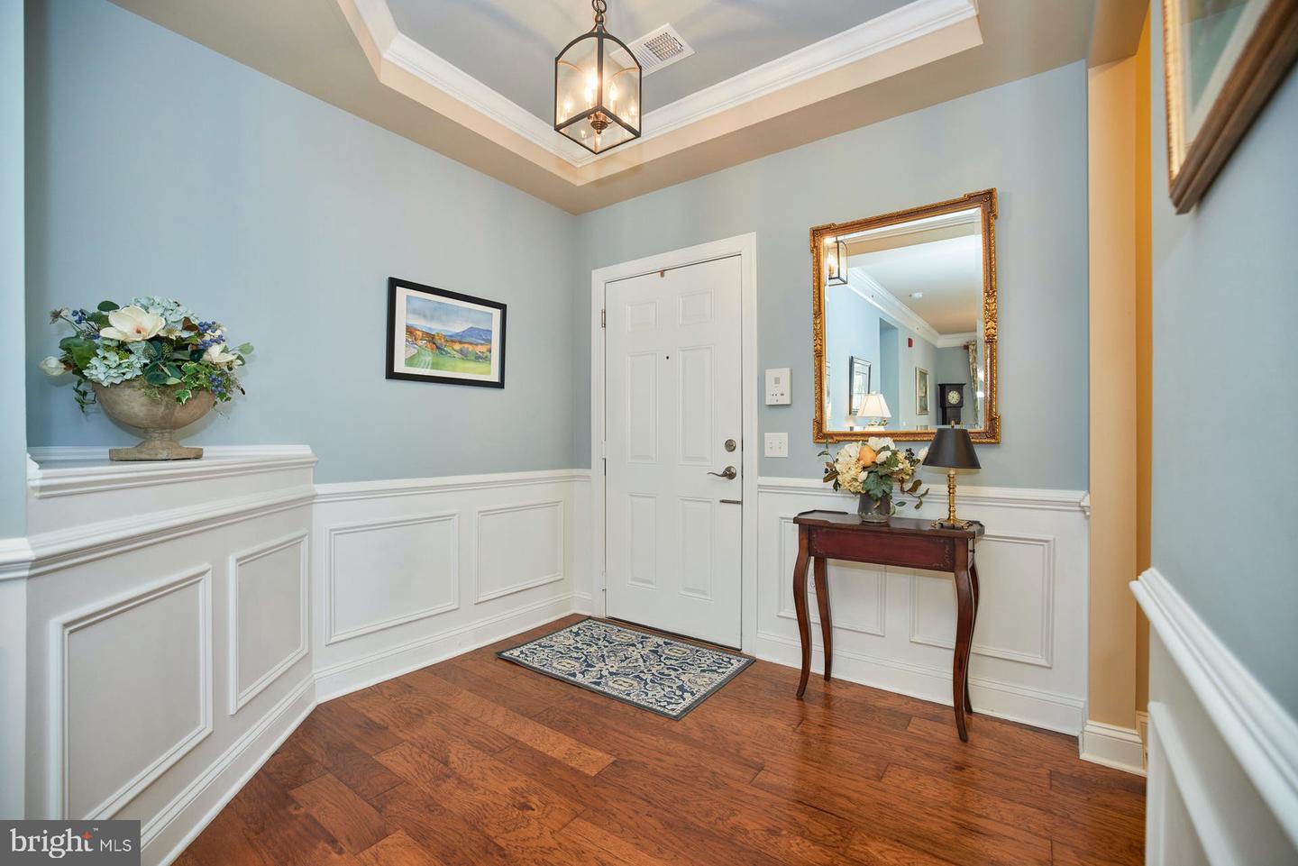 15211 Royal Crest DRIVE Unit: 402