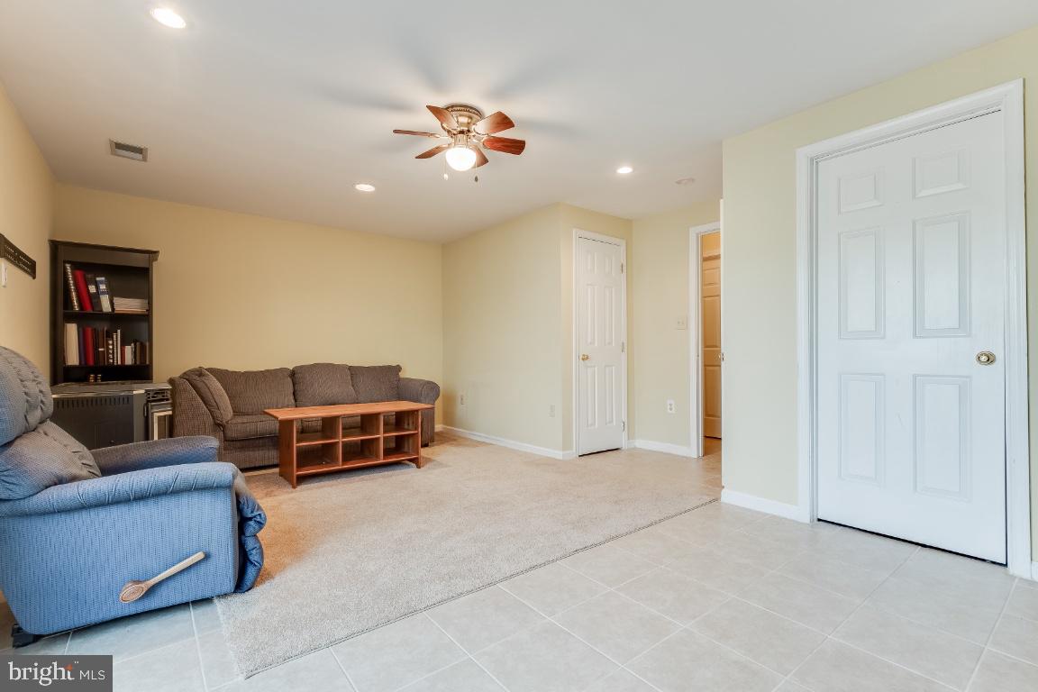 4320 Jonathan COURT