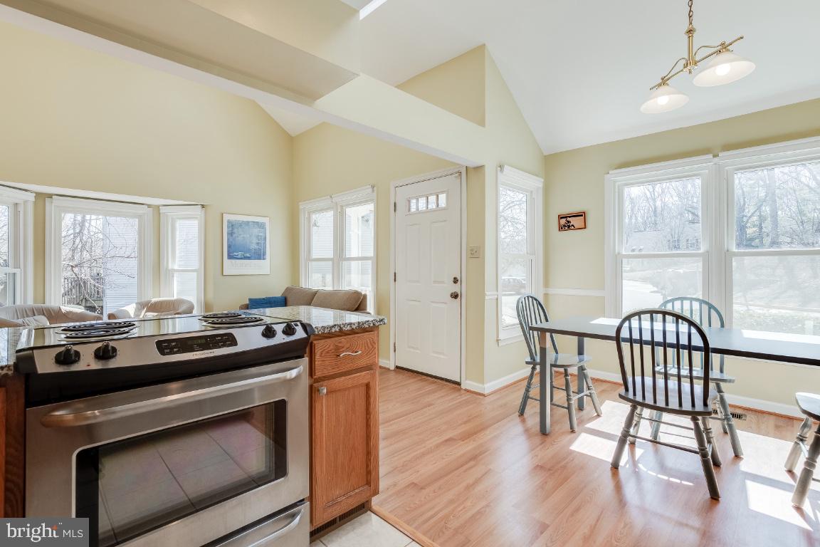 4320 Jonathan COURT