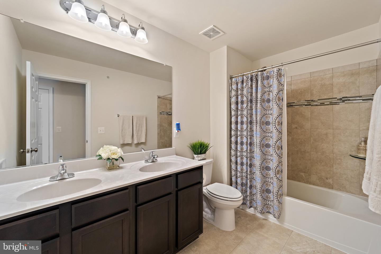 18205 Thunderbolt ROAD