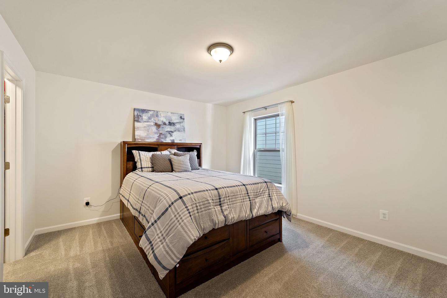18205 Thunderbolt ROAD