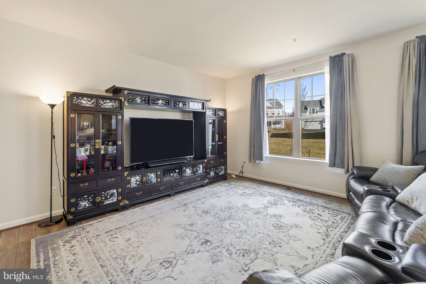 18205 Thunderbolt ROAD