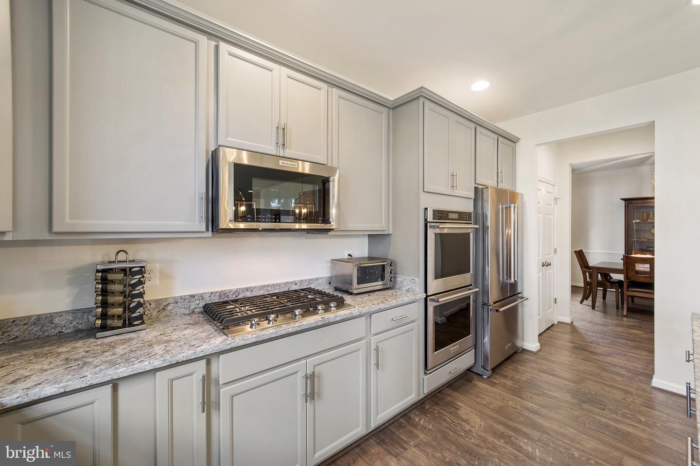 18205 Thunderbolt ROAD