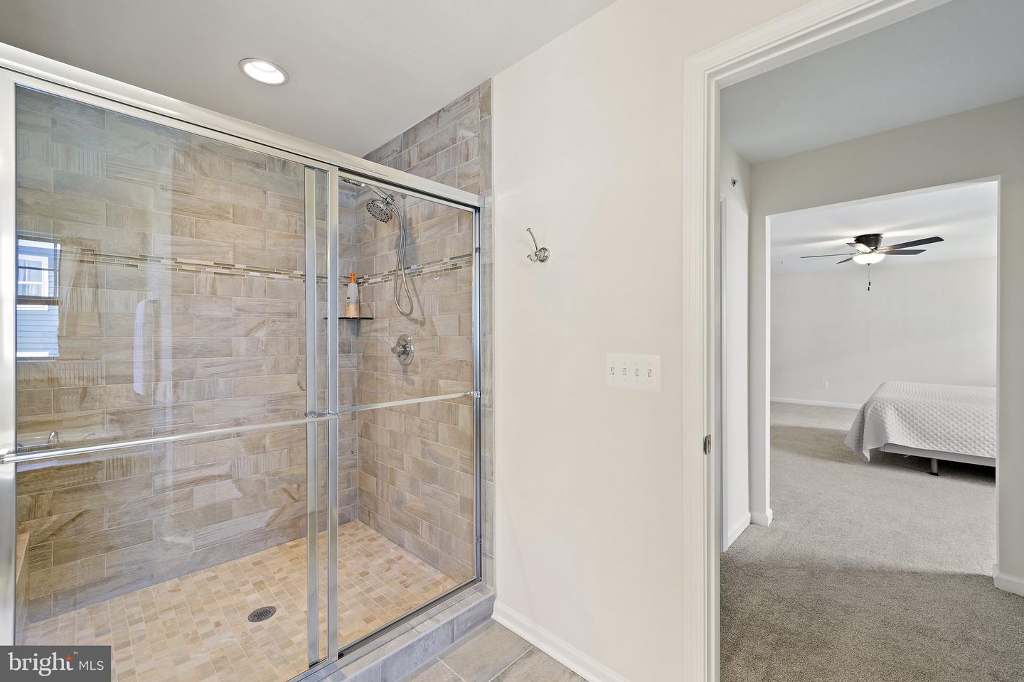18205 Thunderbolt ROAD