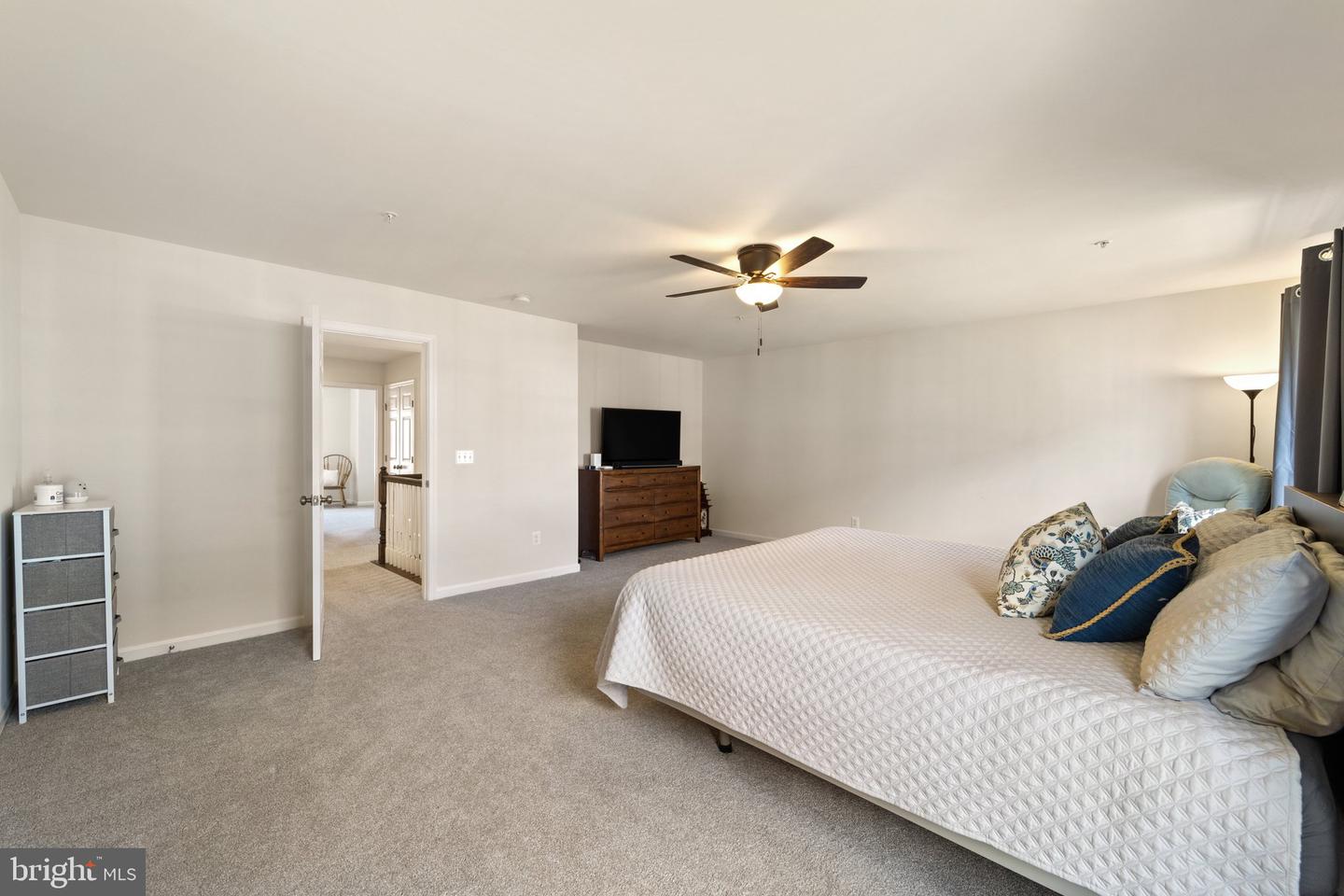 18205 Thunderbolt ROAD